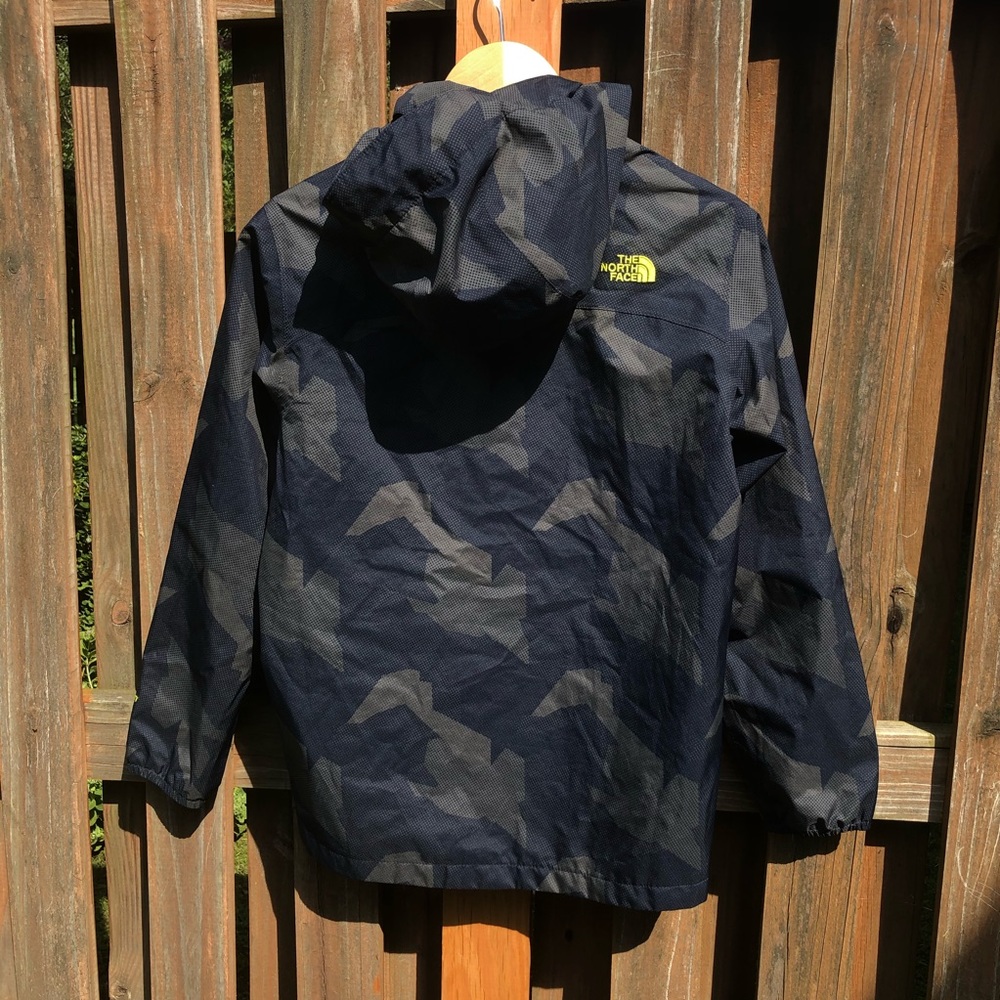 (Women’s XS or S) North Face windbreaker/Raincoat - Picture 4 of 4